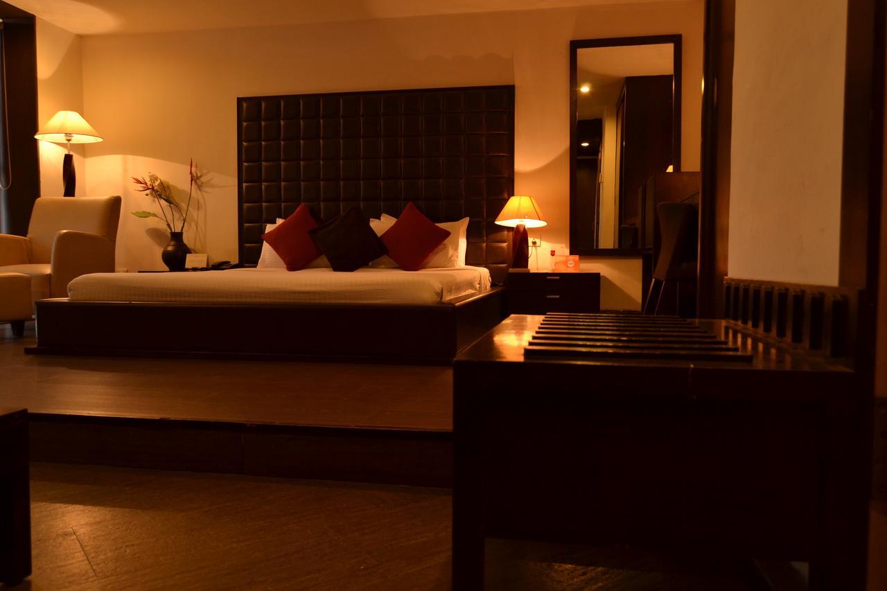 The Seventeen Degrees Hotel Dhanbād Dış mekan fotoğraf