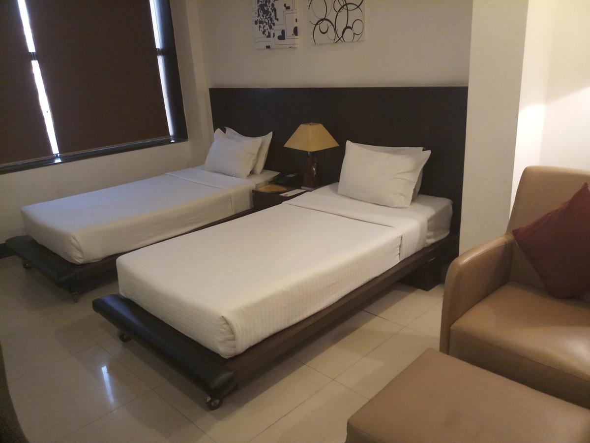 The Seventeen Degrees Hotel Dhanbād Dış mekan fotoğraf