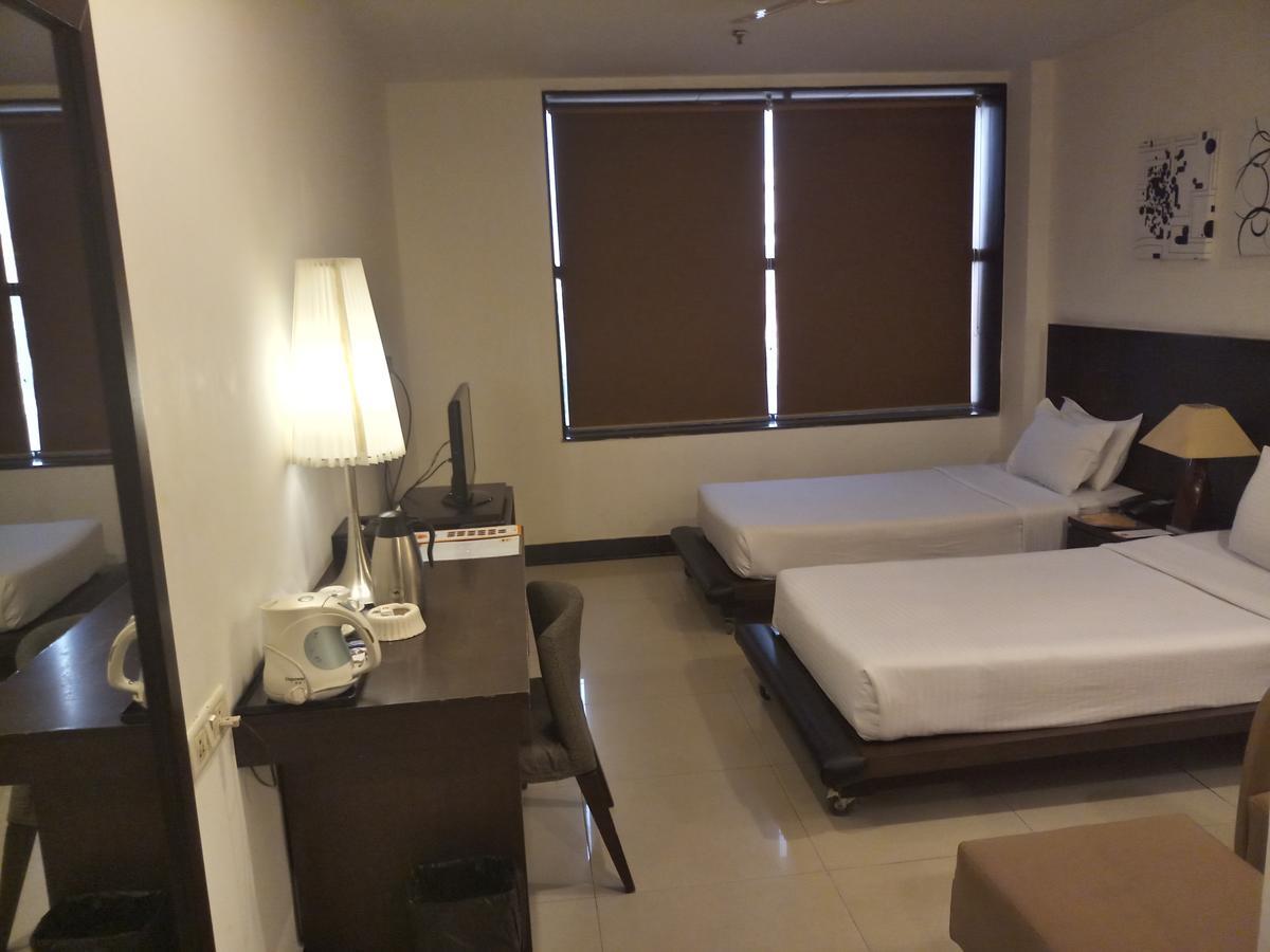 The Seventeen Degrees Hotel Dhanbād Dış mekan fotoğraf
